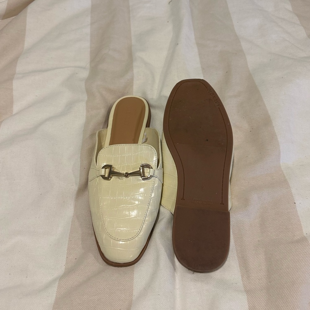 Chic Cream Mules with Gold Accent